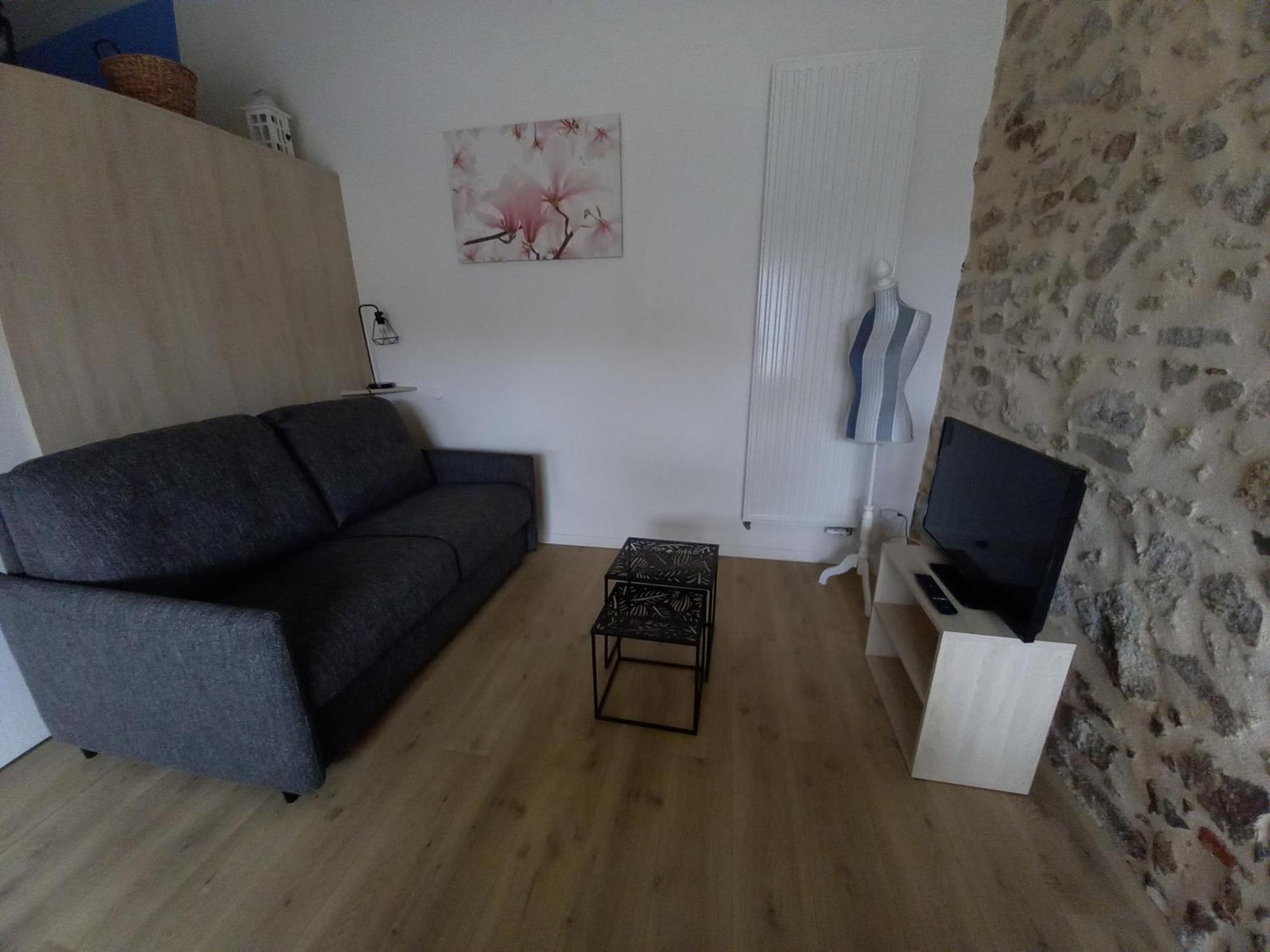 Gite La Petite Maison Montournais Exterior foto